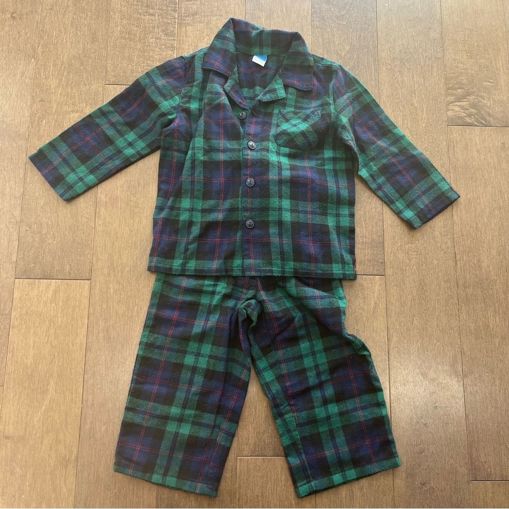 ✨2/$15 3/$20✨ Old Navy Tartan Family Matching Pjs
